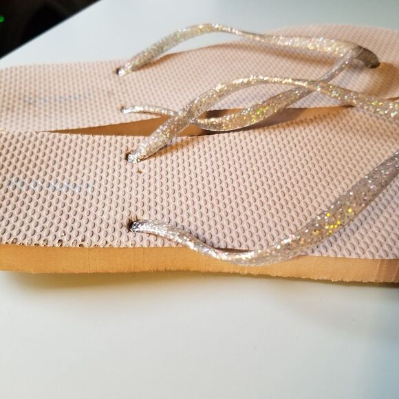 Old Navy glitter flip flops size 9 - Picture 4 of 4